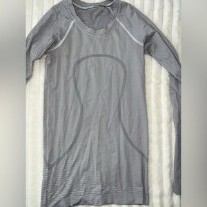 Black and white stripe Lulu long sleeve